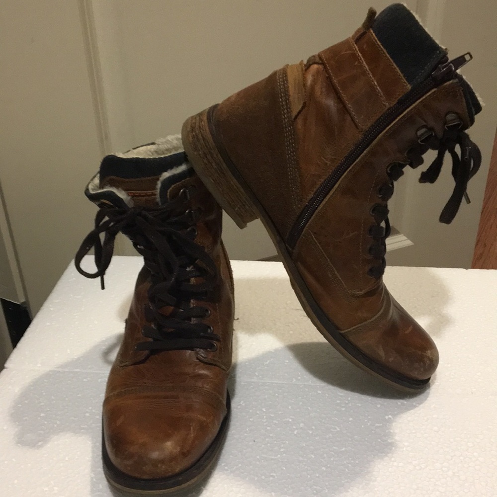 RARE! Steve Madden mens leather suede faux fur lined Osborne combat boots size 8